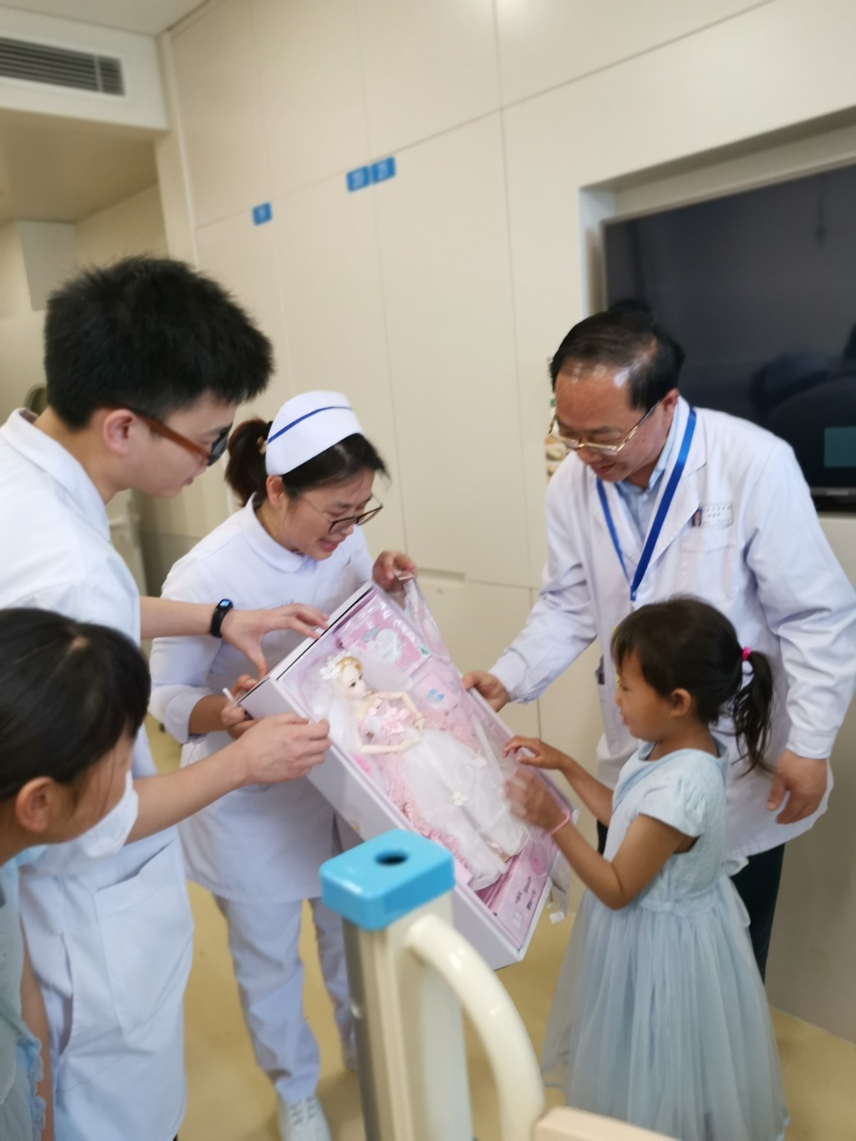 宝贝你从此不用害怕，因为有我你和他